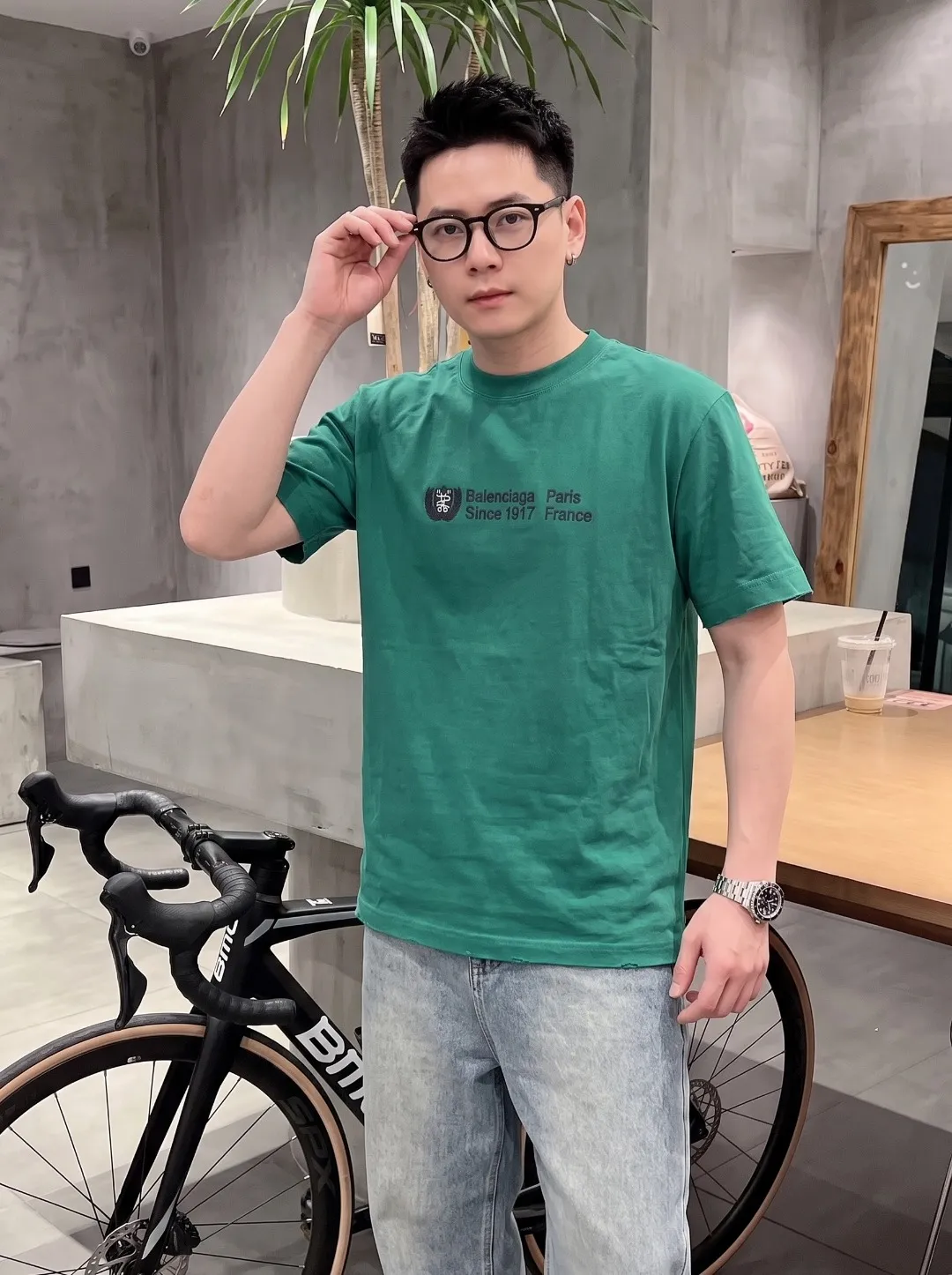 P100✨🔥 [BALENCIAGA] 2026FW short-sleeved T-shirt Premium 26s double yarn 300g fabric embroidery fraying process Color: Black White Green Size: S M L XL 2XL